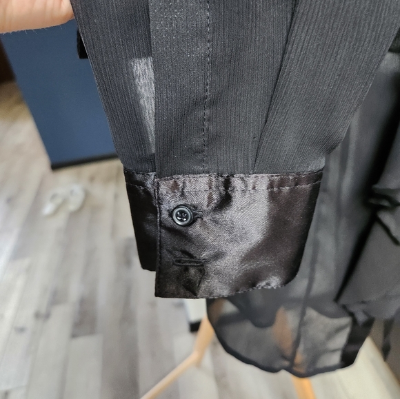 The limited satin translucent blouse - Picture 3 of 8